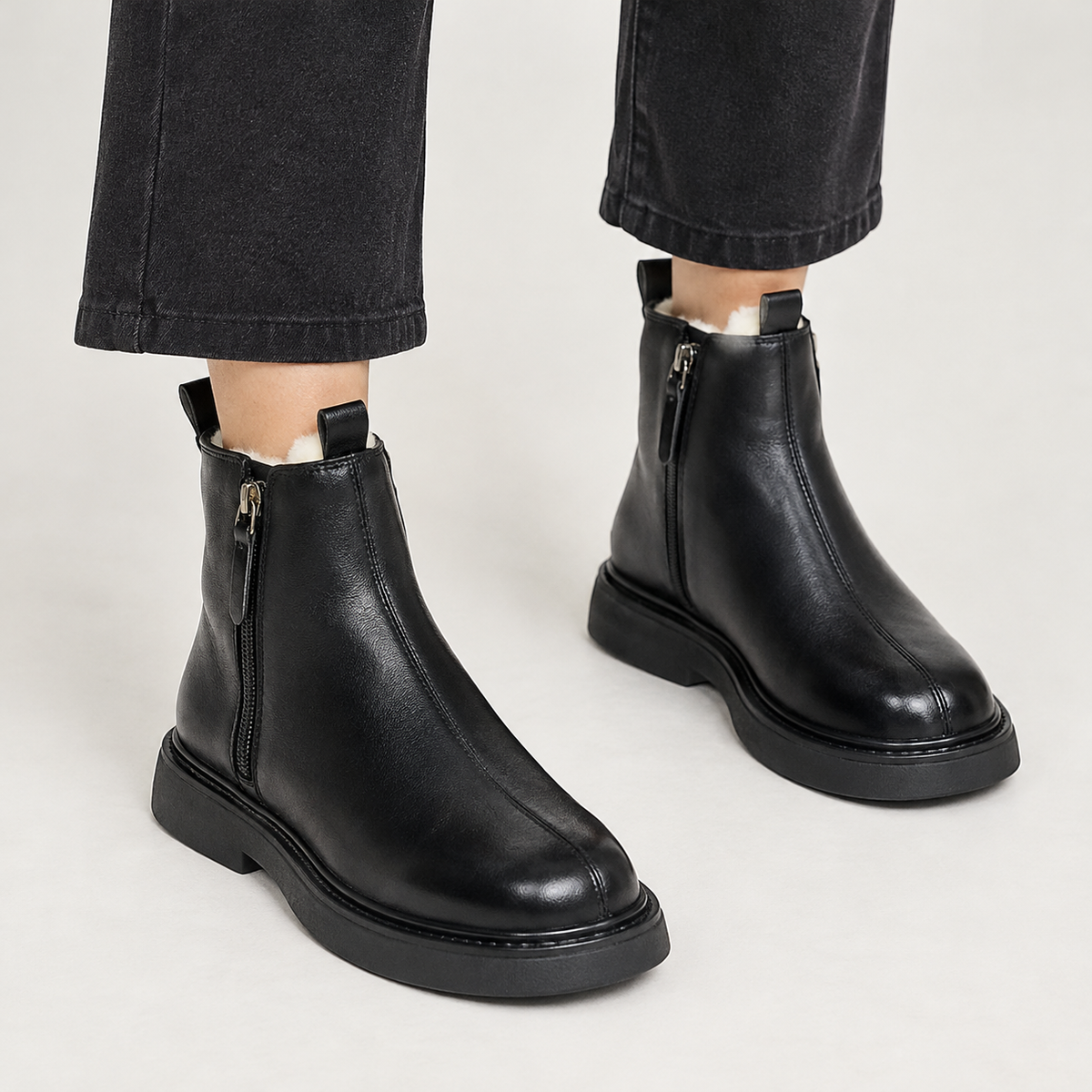 Alva Fleece Lined Boots - Black