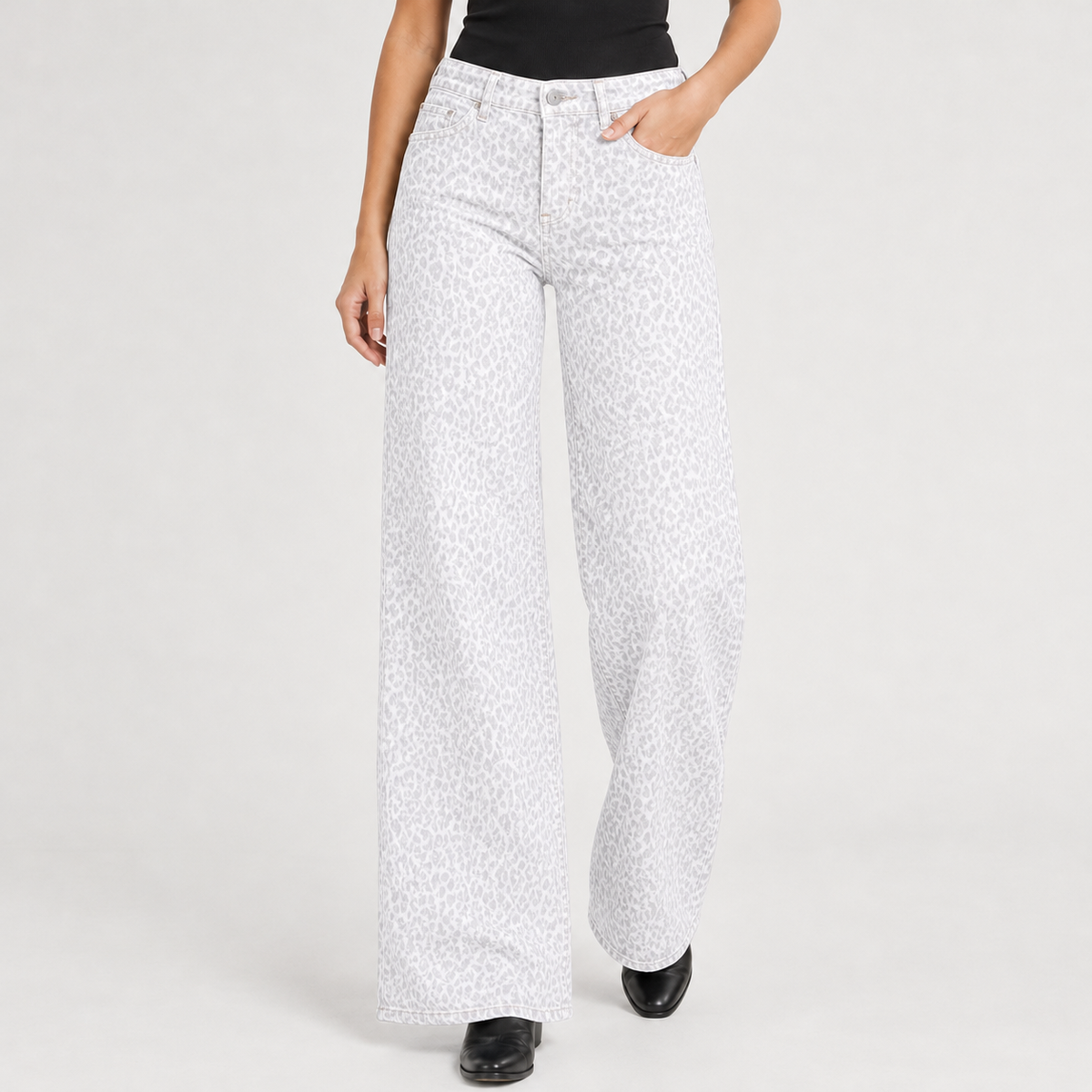 Aurane Wide Leg Jeans - White