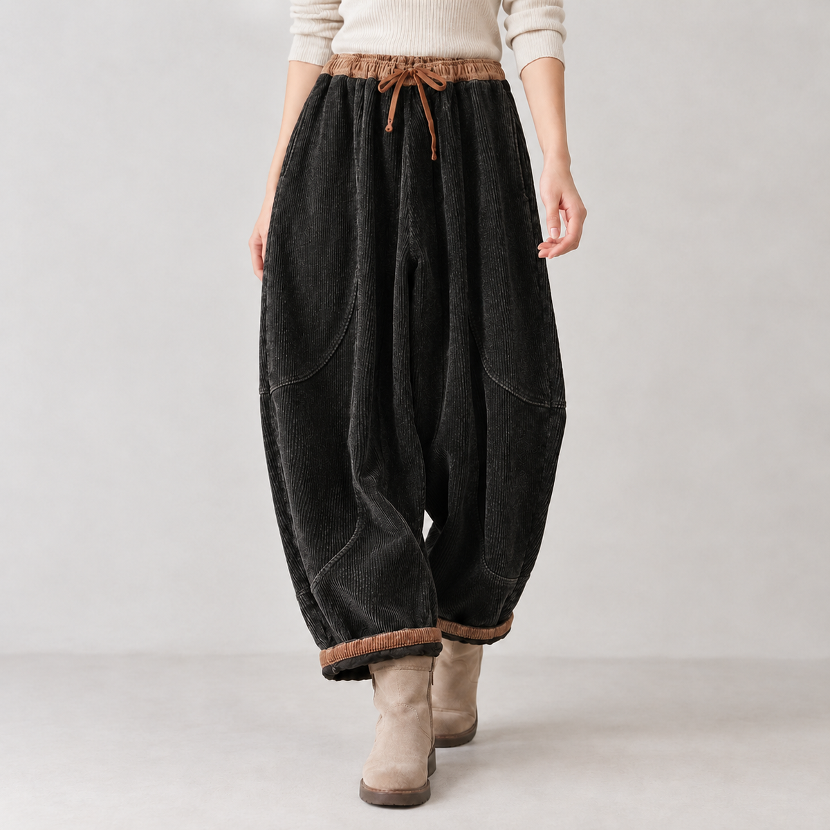 Laeticia Corduroy Pants - Black