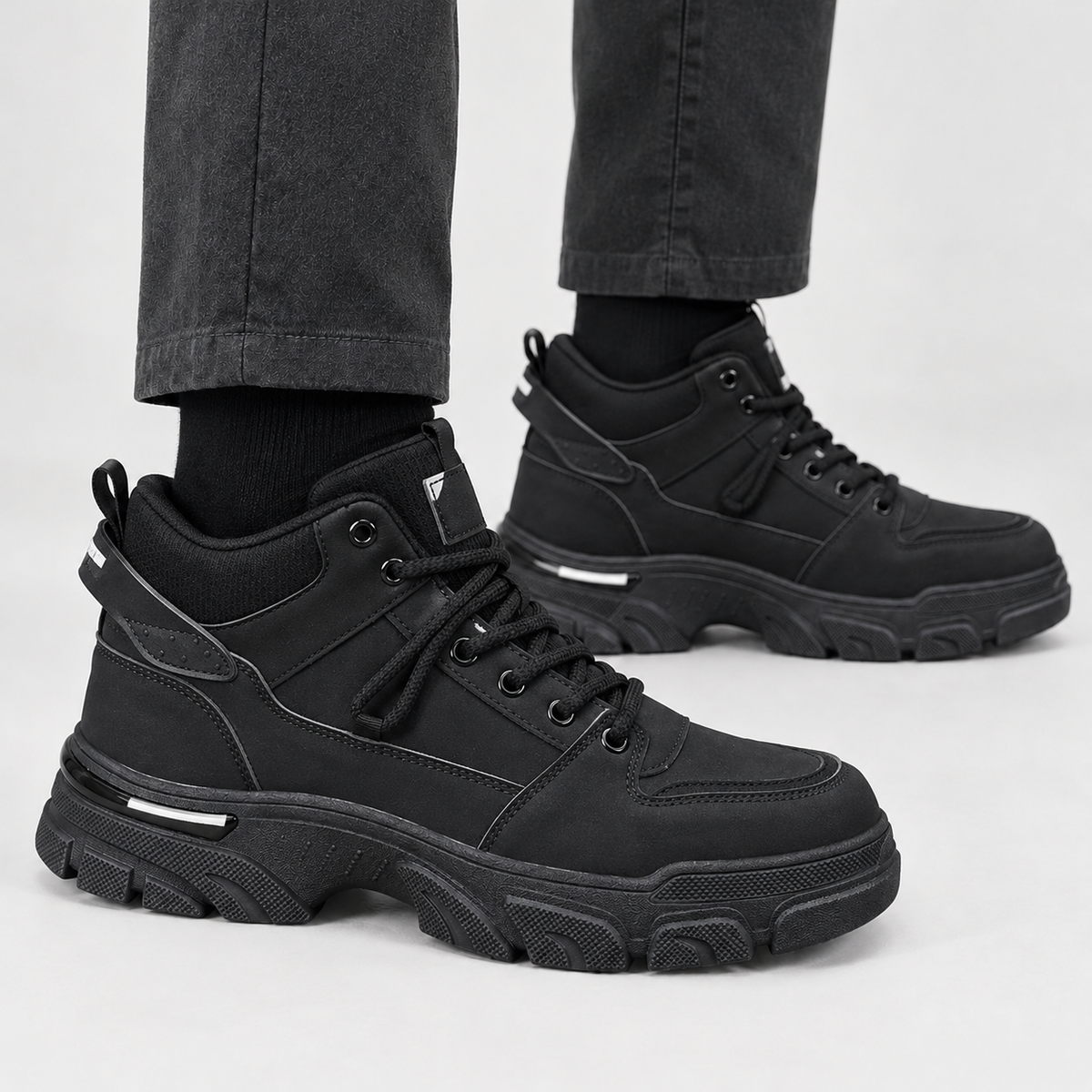 Giacomo Chunky Sneakers - Black