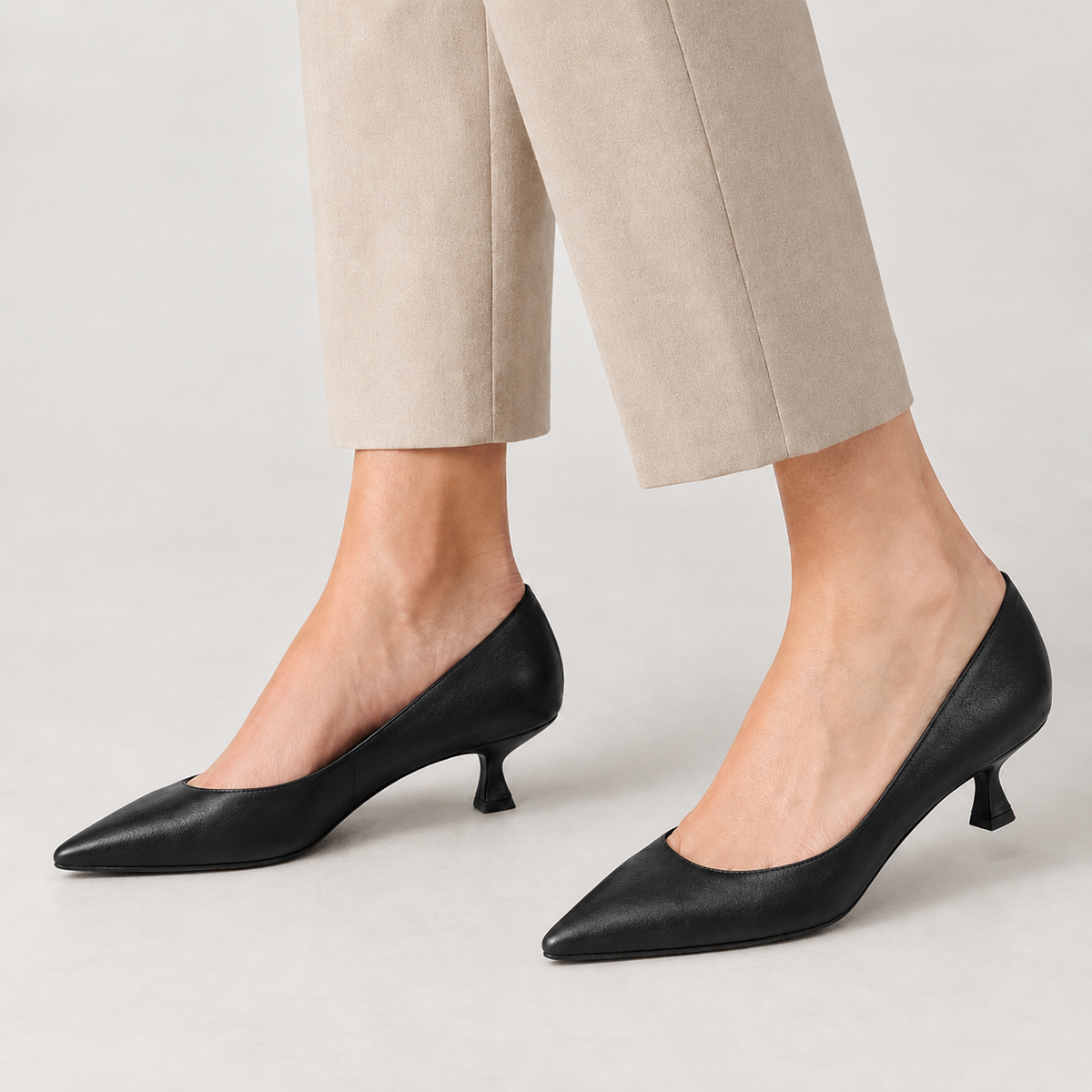 Arabella Pointed Toe Pumps - Black