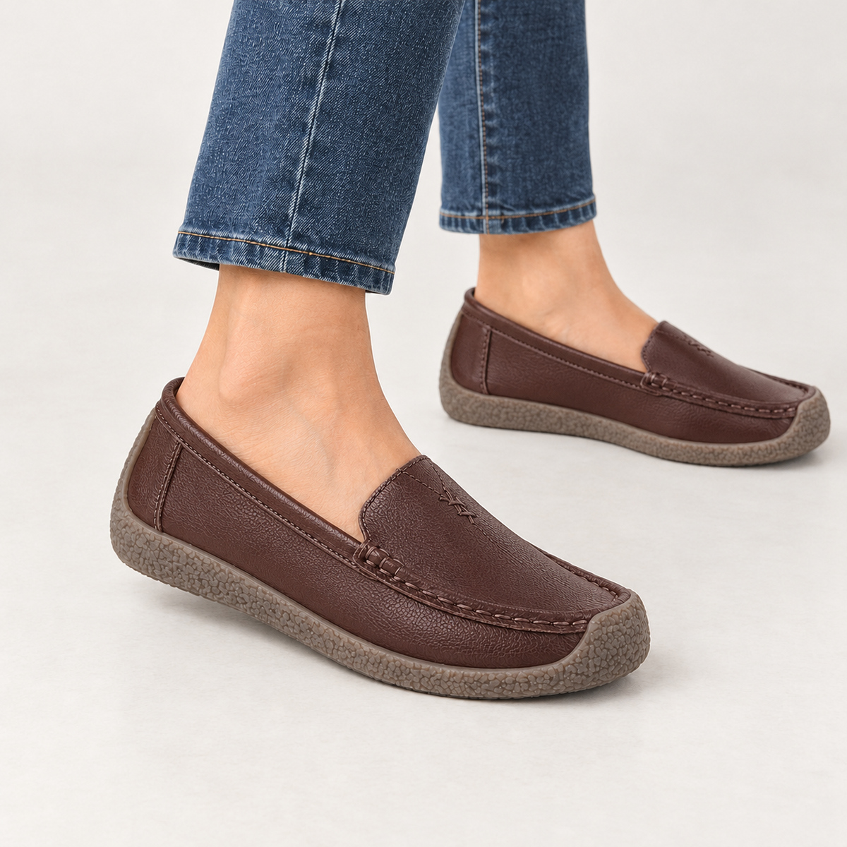 Giuseppa Round Toe Loafers - Brown