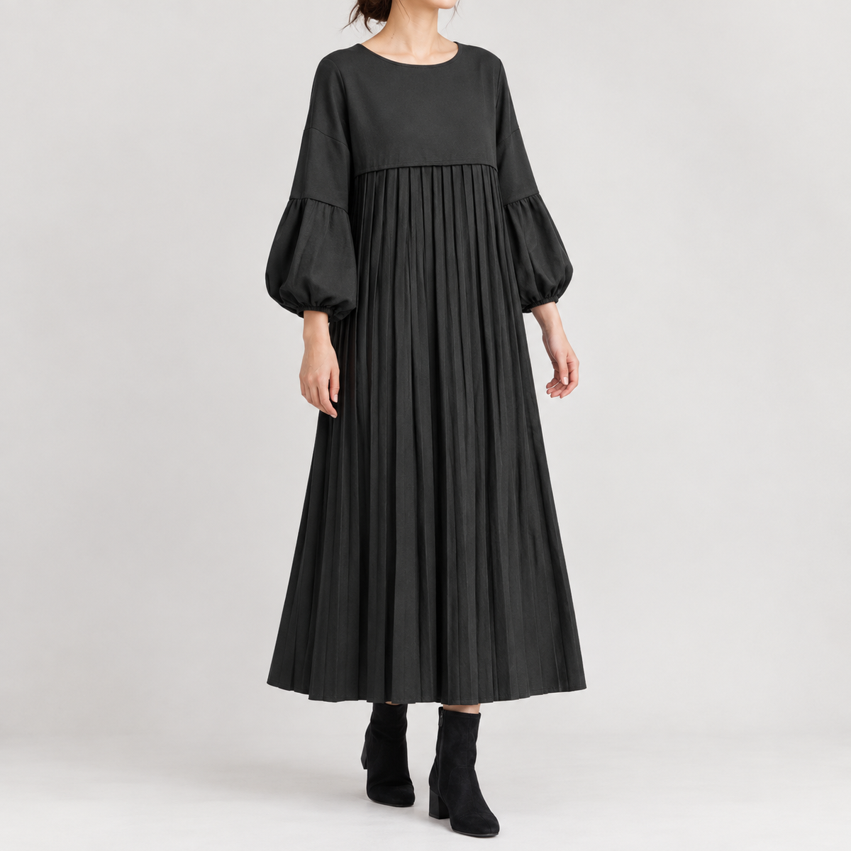 Cecily Pleated Midi Dress - Black