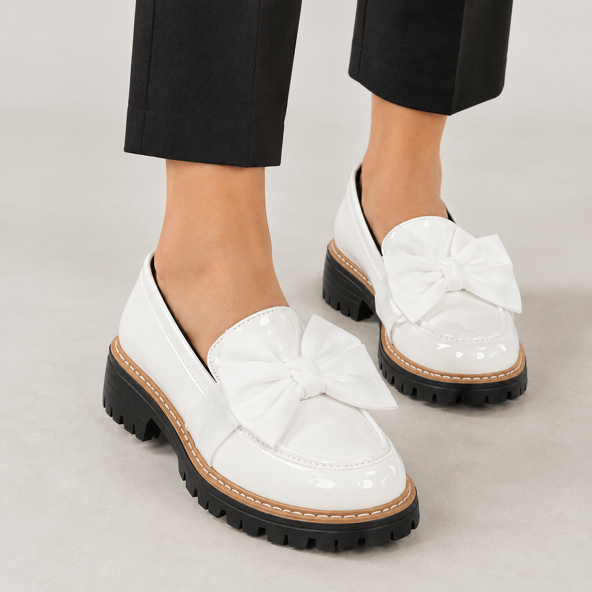 Gustava Bow Detail Loafers - White