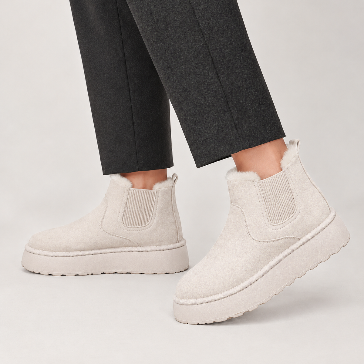 Aage Fleece Chelsea Boots - Off White