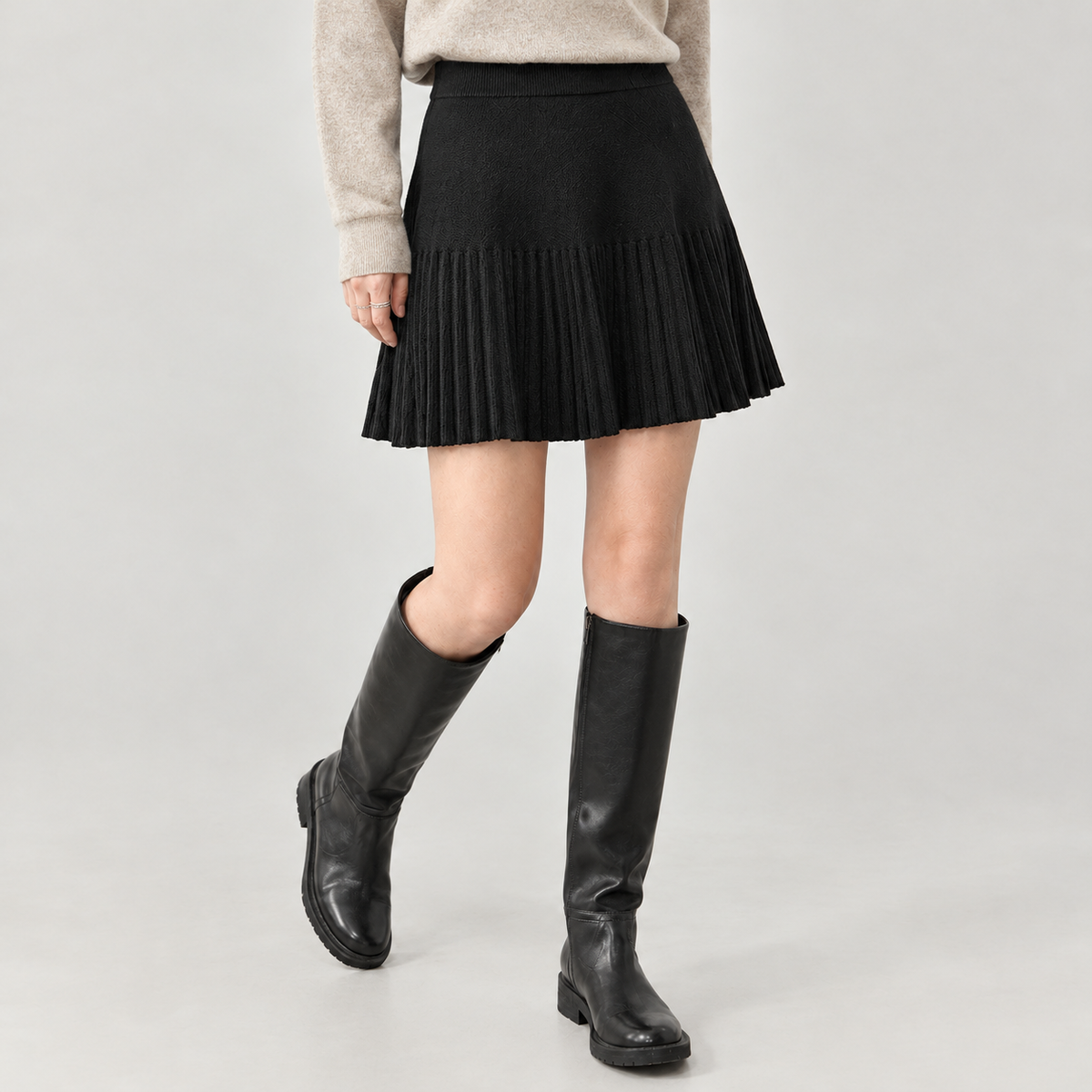 Viveka Pleated Knit Skirt - Black