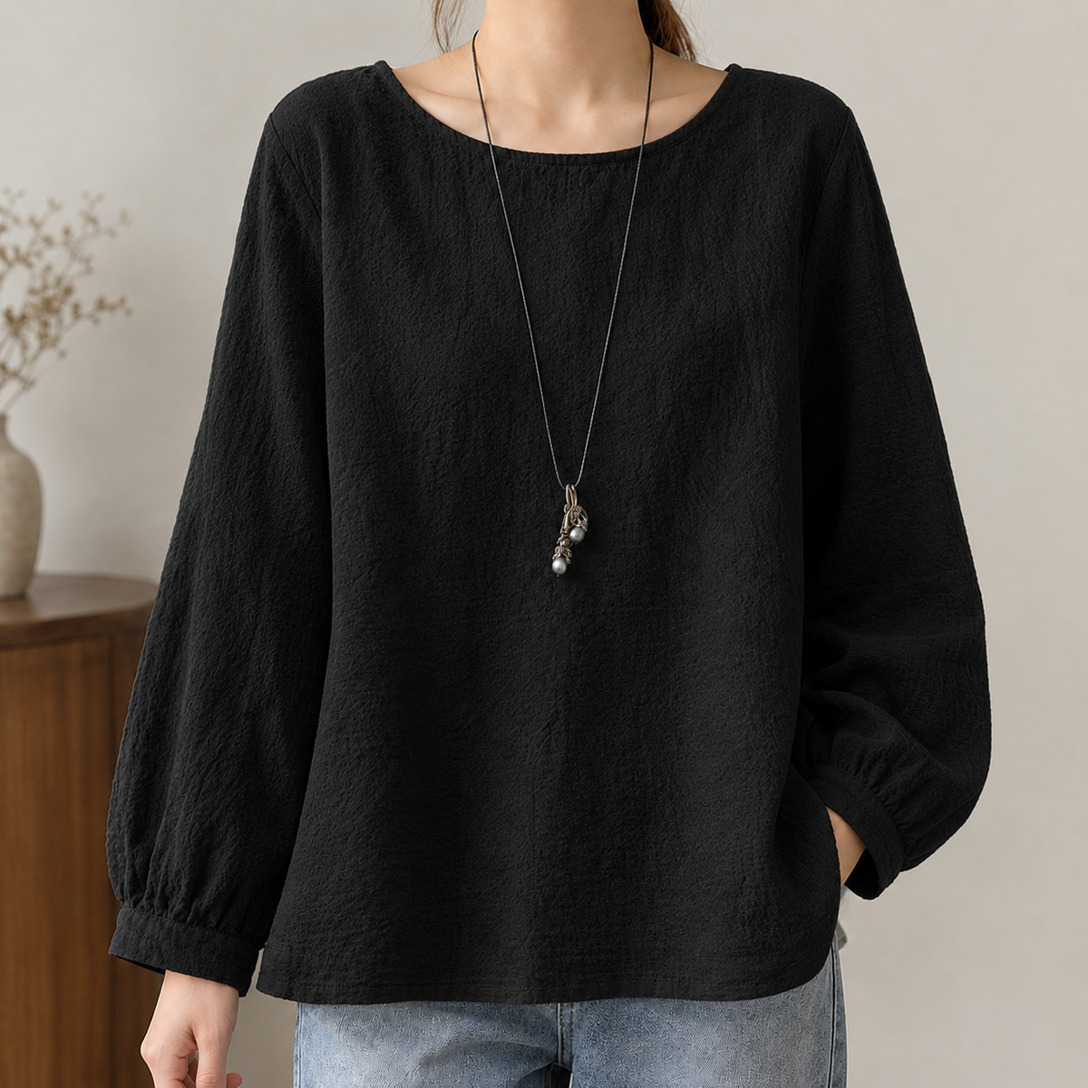 Alvina Round Neck Top - Black