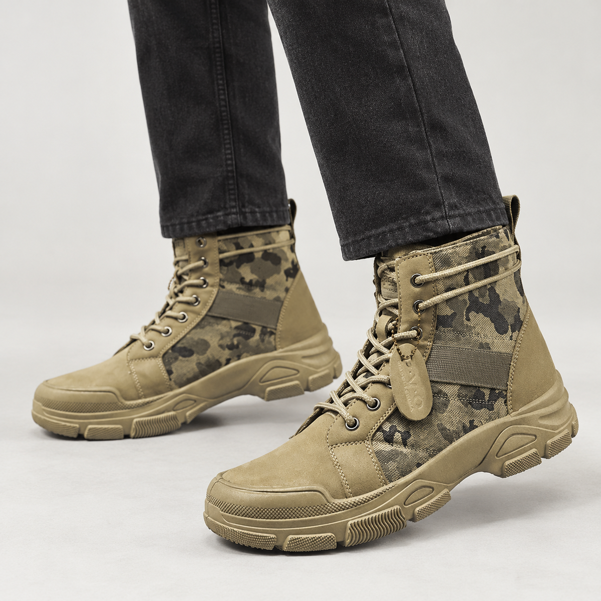 Arnulf Camouflage Boots - Khaki