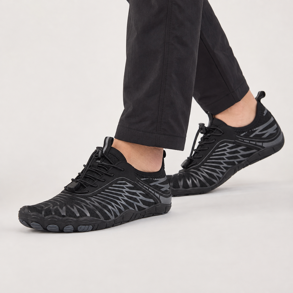 Einar Toggle Water Shoes - Black