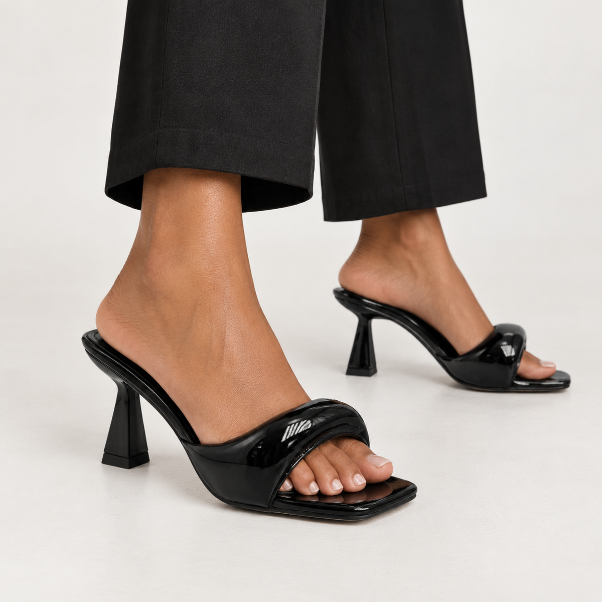 Mariapia Square Toe Mules - Black