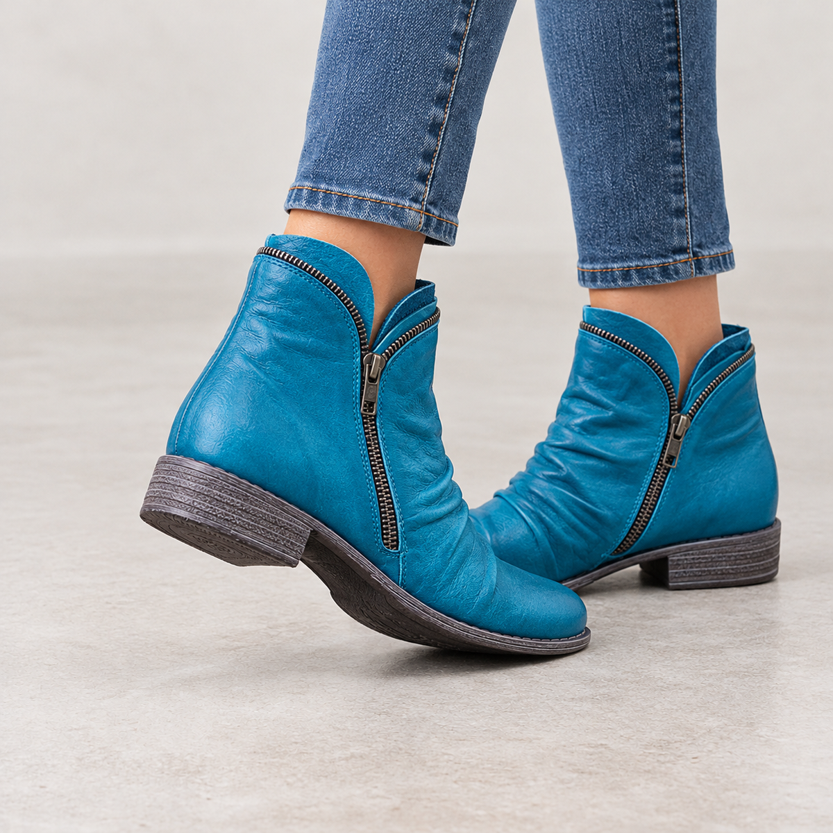 Aglae Side Zip Boots - Blue