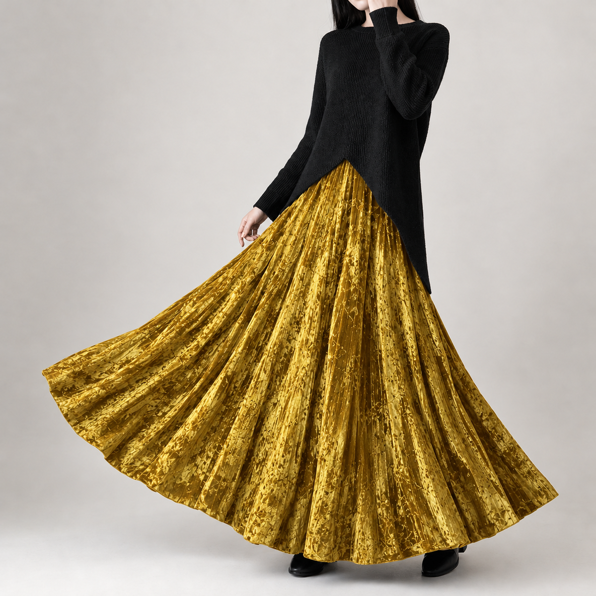 Vicenta Velvet Maxi Skirt - Gilt Gold