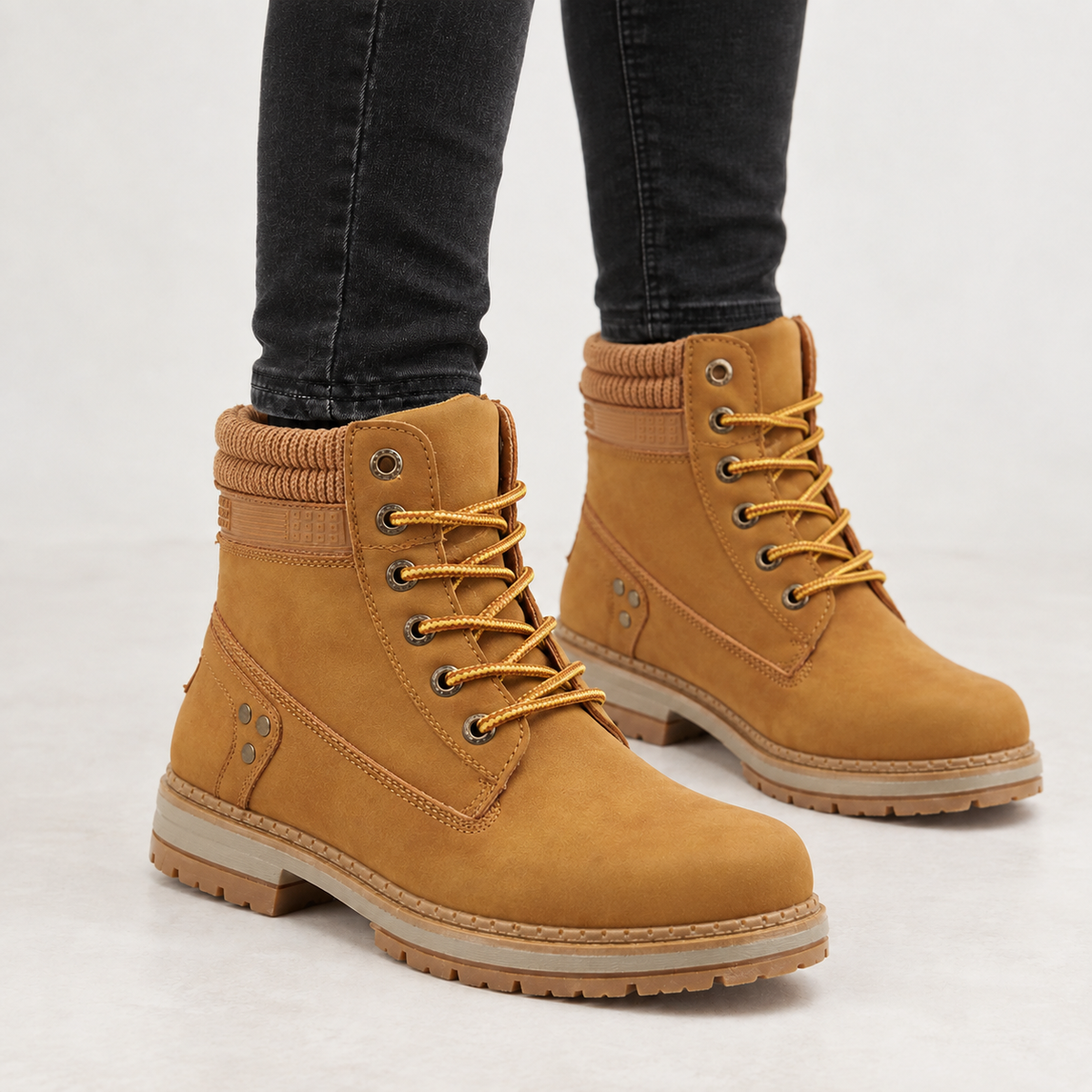 Sorrento Lace Up Boots - Camel